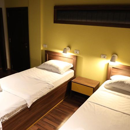 Hotel Hiserra Prizren Zewnętrze zdjęcie