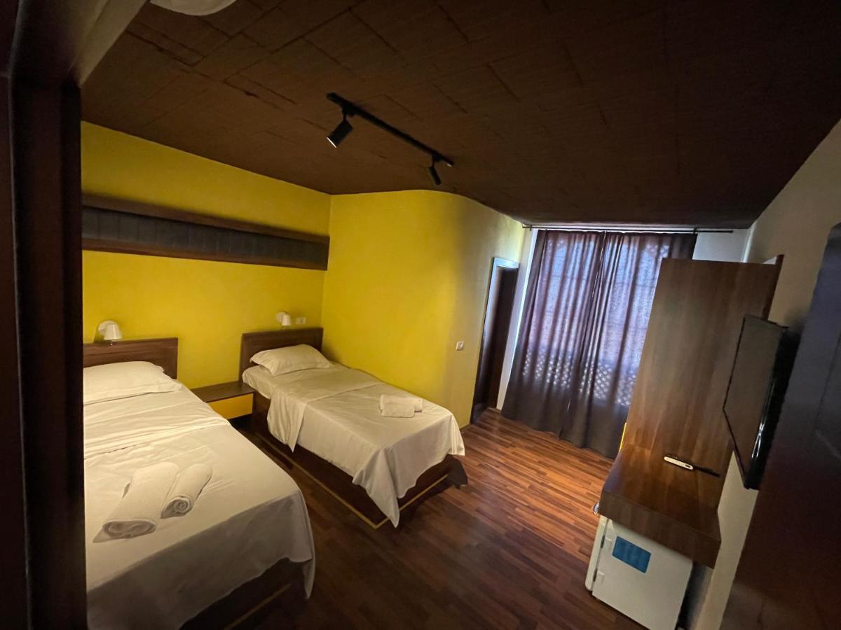 Hotel Hiserra Prizren Zewnętrze zdjęcie